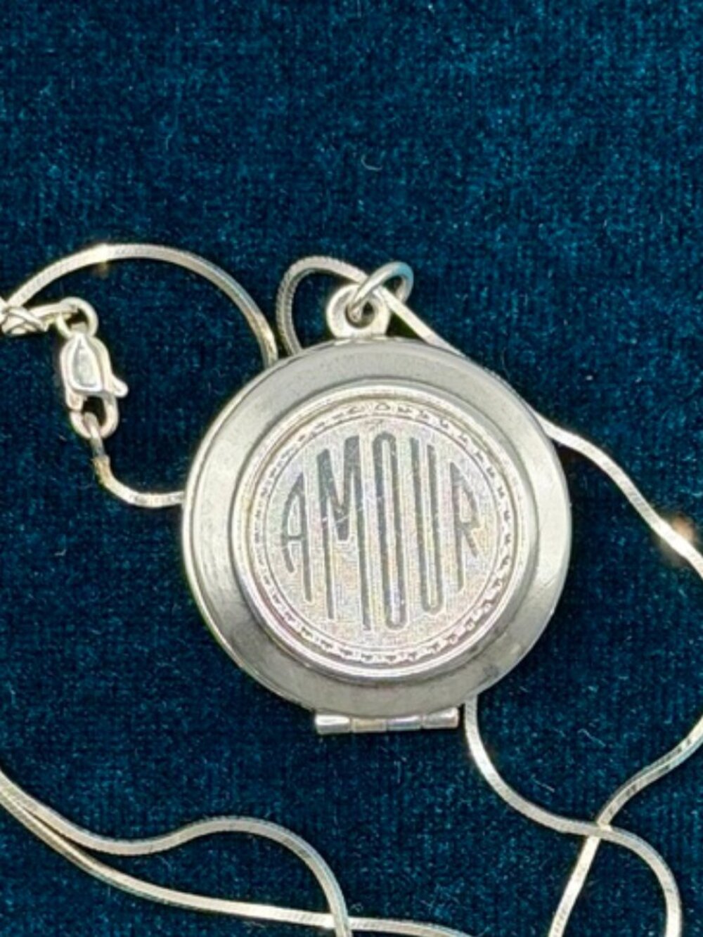 ✨  Art Deco Vintage Locket Necklace - Sterling Silver ✨